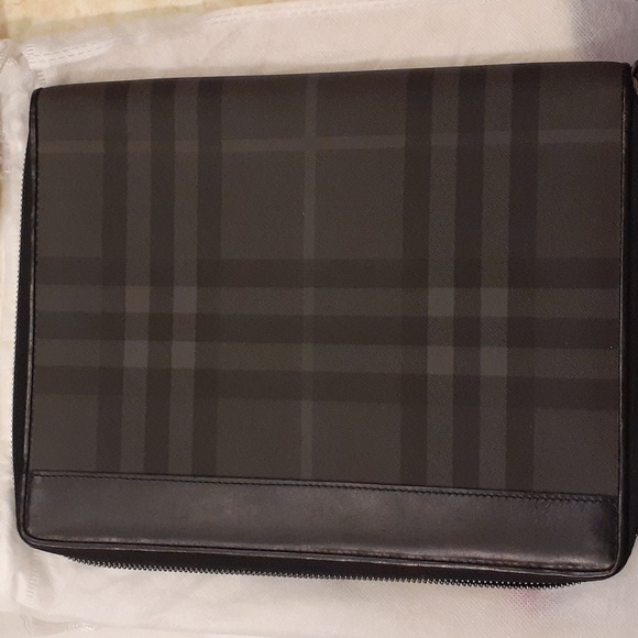BURBERRY IPAD CASE COVER CHECK NOVA FIRST GENERATION CARRYING CASE - Picture 9 of 14